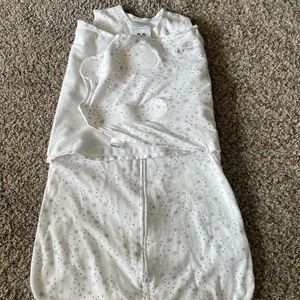 Halo White Swaddle with Starry Design